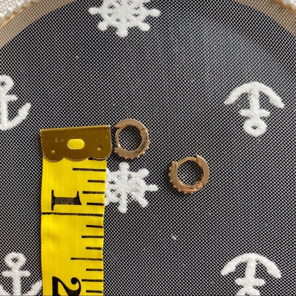 NWOT Anthro BaubleBar Mini Crystal Hoop Earrings - Picture 5 of 5